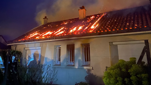Une femme hospitalisée après un incendie ce matin à Divatte-sur-Loire